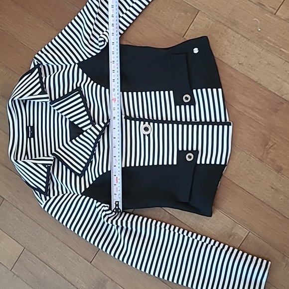 Point Zero Black and white Stripe Blazer Large - Picture 9 of 9
